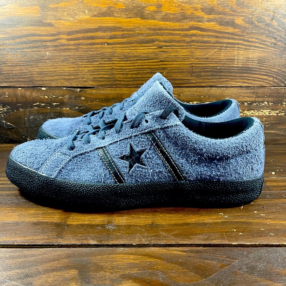 NEW Converse One Star Academy SB OX Men
Sneakers/Shoes